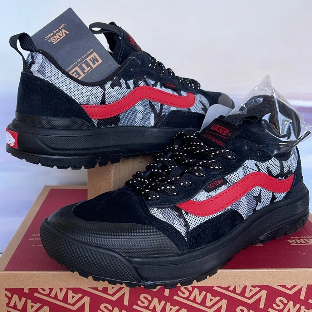 Vans Men’s Ultrarange Exo
Arctic Camo Black
VN0A5KS4BLK
Sneakers - Picture 2 of 16